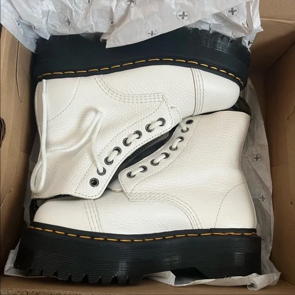 Martens Shoes Nwt White Platform Sinclair Doc Martens